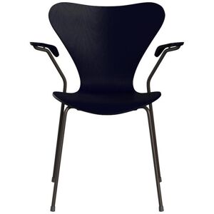 Fritz Hansen Serie 7 Armlehnstuhl 3207 gefärbte Esche midnight blue   braun bronze Image
