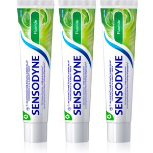 Sensodyne Fluoride dentifricio per denti sensibili 3x75 ml Image