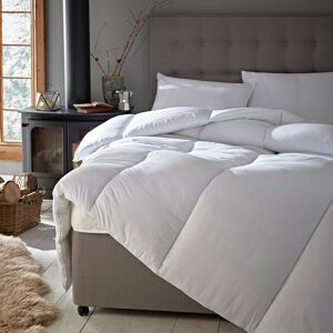 Silentnight Warm and Cosy Double Decker 18 Tog Duvet White Super King (6') Image