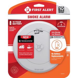 First Alert 10 Year Slim Battery-Powered Photoelectric Smoke Detector 1 pk Image